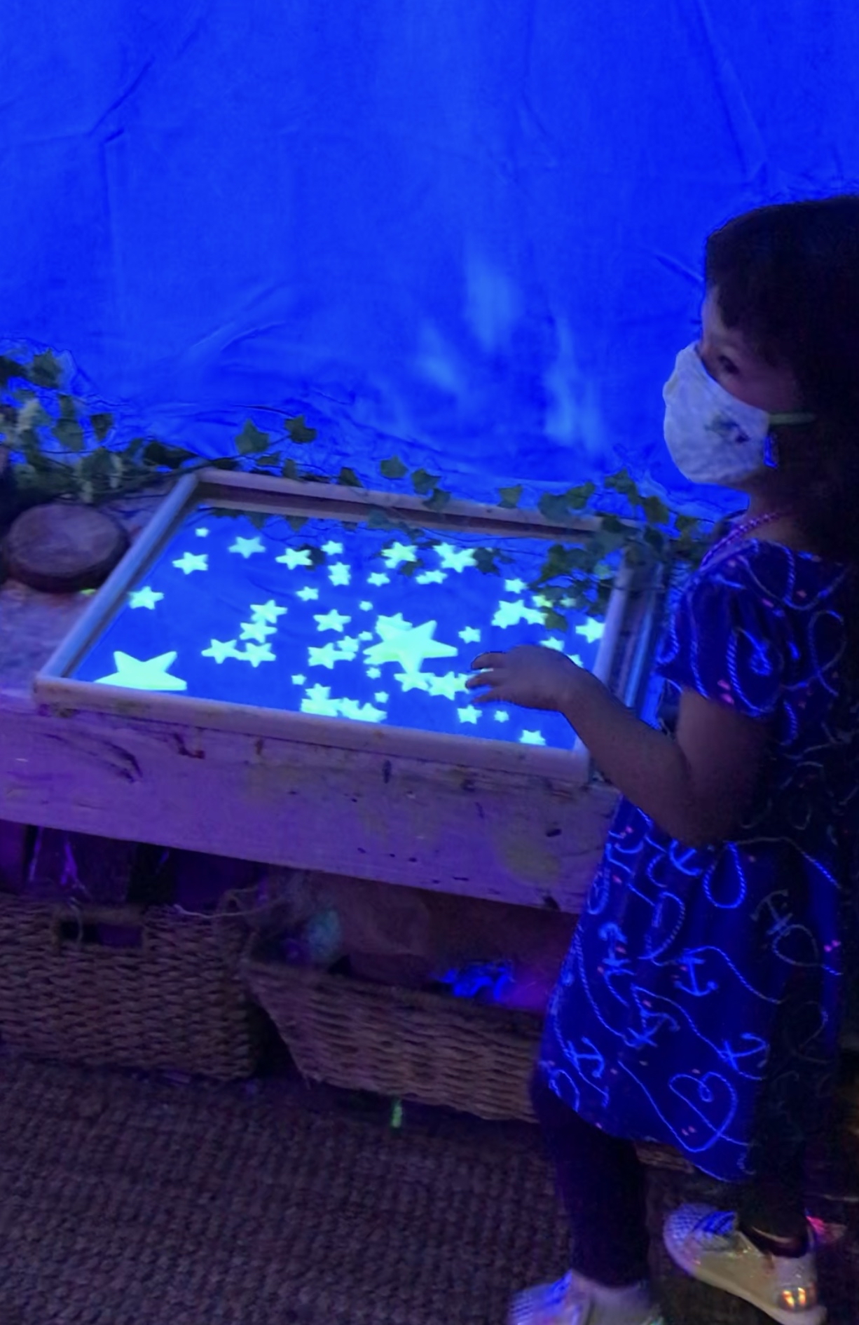 starry night art project at preschool